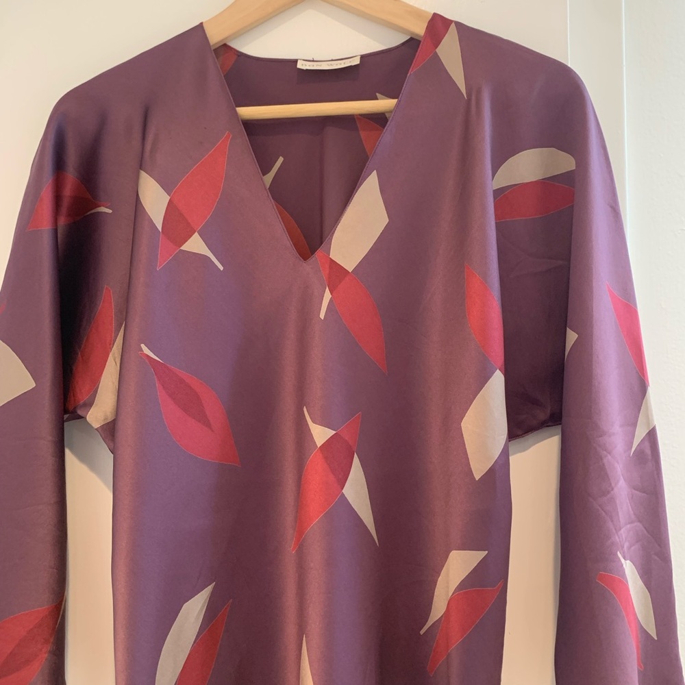 Don Wolf Silk V Neck print blouse